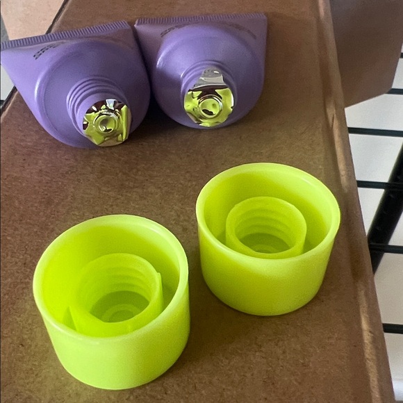 Youth Foria
Green Tea Jelly Cleanser - Picture 2 of 2